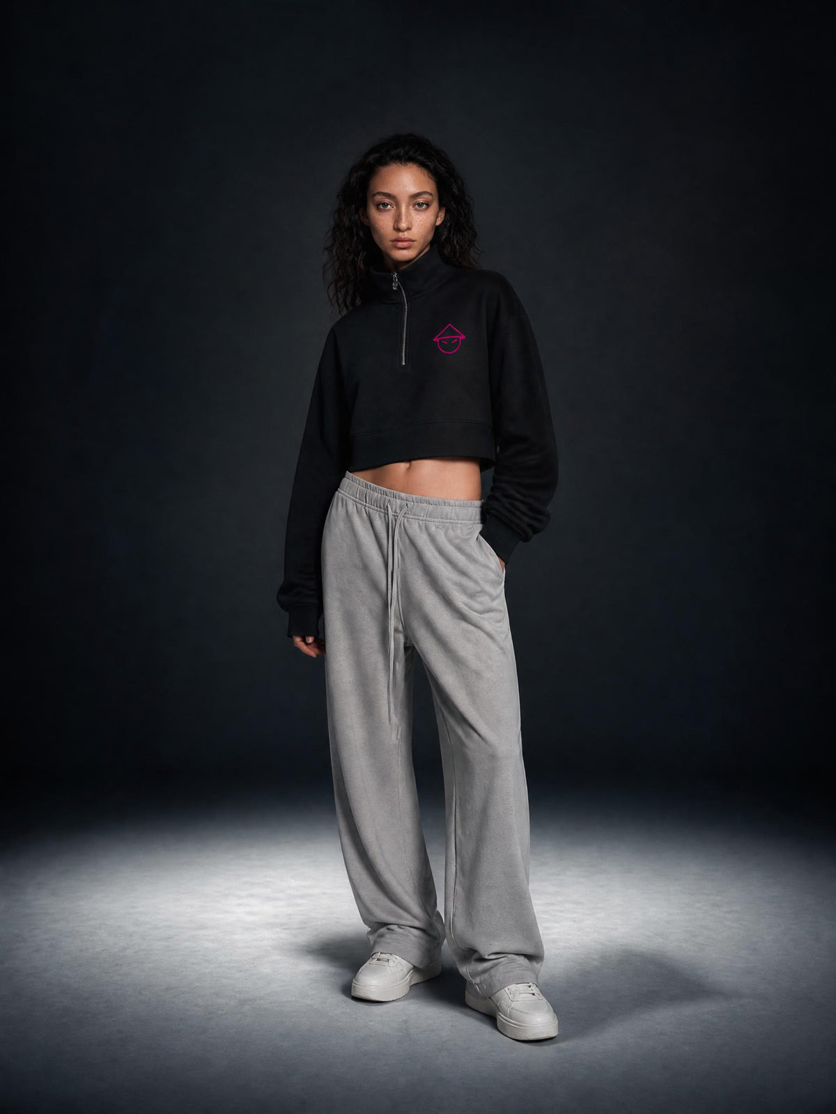 WOMEN’S CHINOGANG CROP QUARTER-ZIP SWEATSHIRT